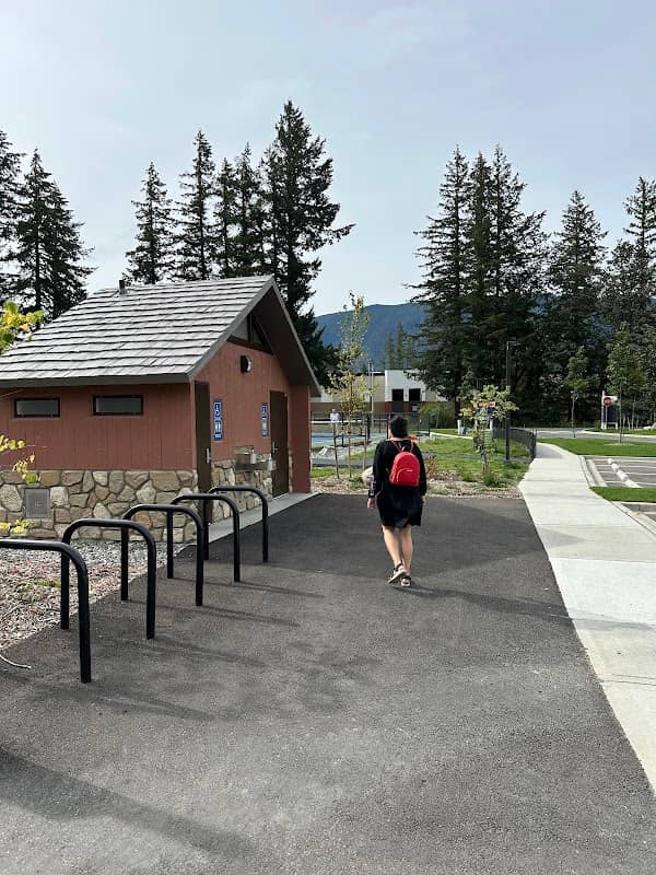 Dahlgren Family Park - Image 1