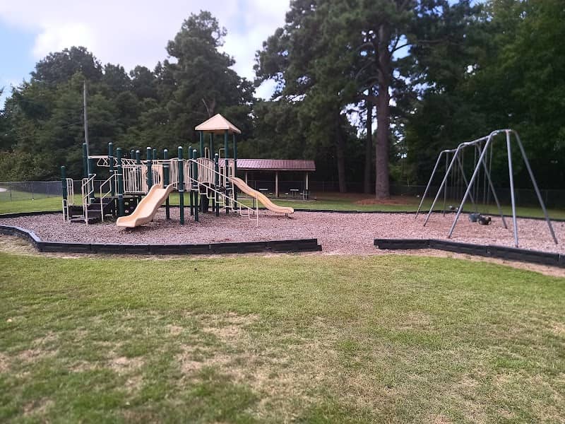 Walnut Island Park - Image 1