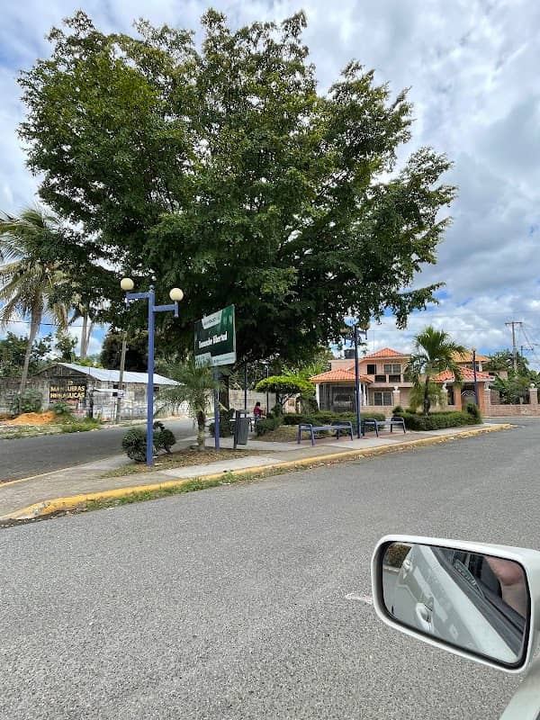 Fumanchú Park - Image 1