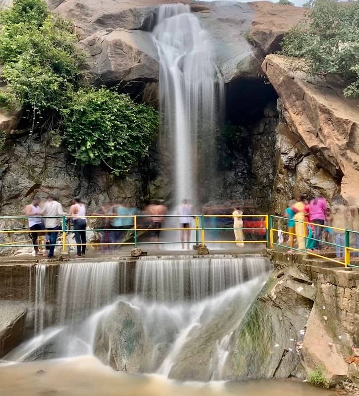Jalagamparai Falls - Image 1