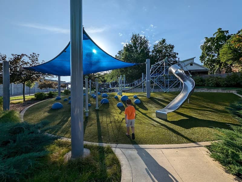 Highland Park - Image 1