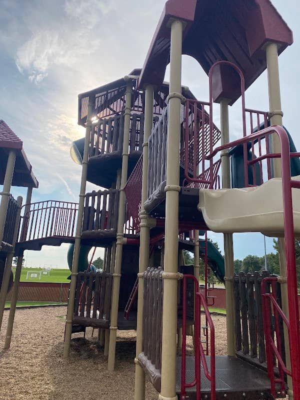 Heroes Park - Image 1