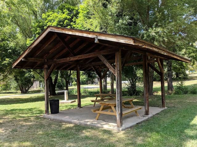 McMurtrey Creek Roadside Park - Image 2