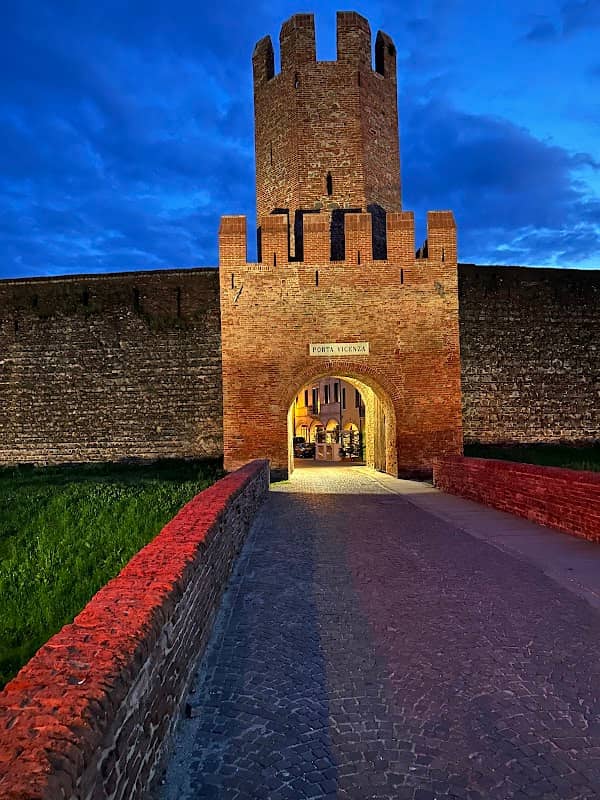Vicenza Gate - Image 1