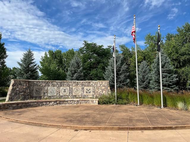 Veterans Plaza - Image 1