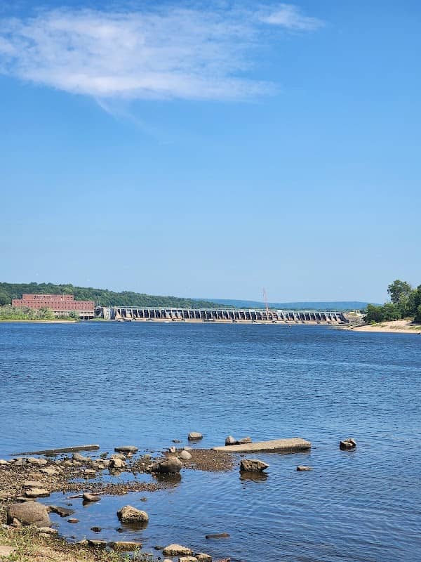 Veterans Memorial Park - Image 2