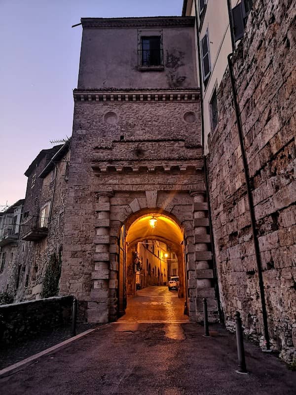 Porta Montana - Image 1
