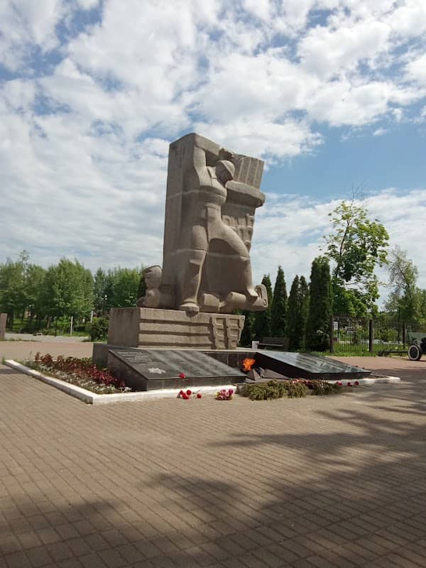 Park Imeni 40-Letiya Vlksm - Image 1