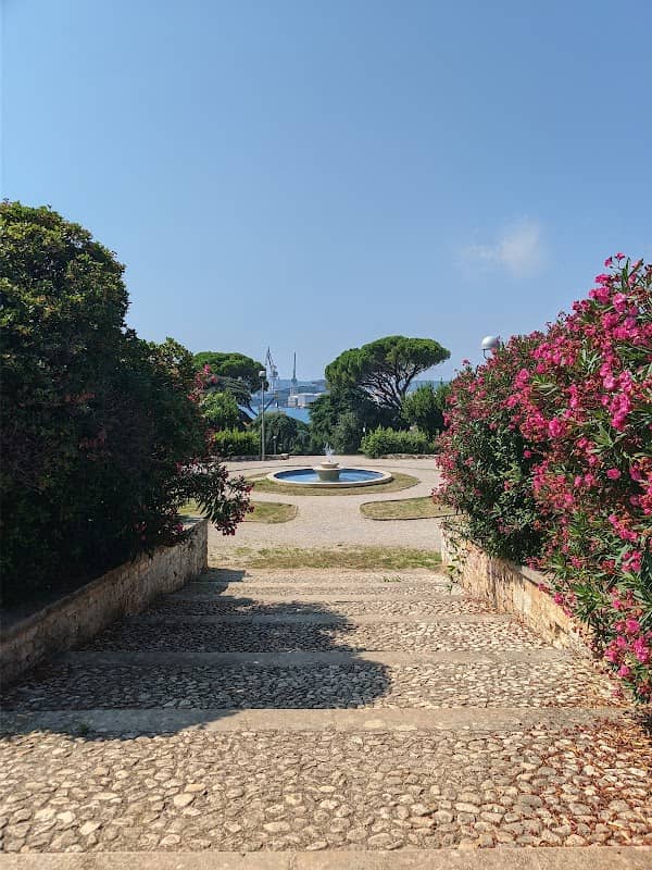 Montezaro Park - Image 2