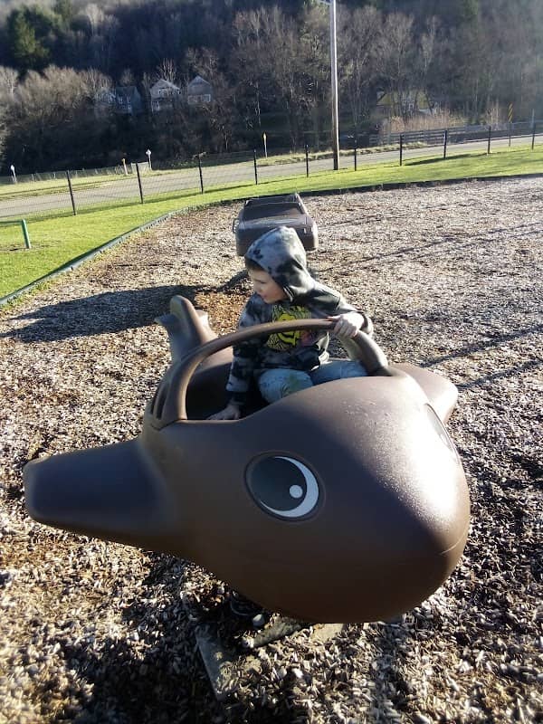 Jan Hamilton Park - Image 1
