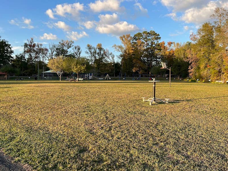 DOGWOOD PARK - Image 2