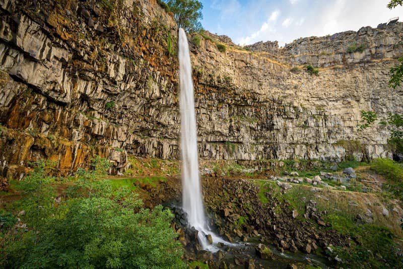 Perrine Coulee Falls - Image 1