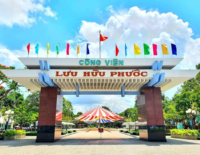 Luu Huu Phuoc Park - Image 2