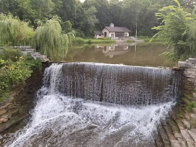 Oak Creek Parkway - Image 1
