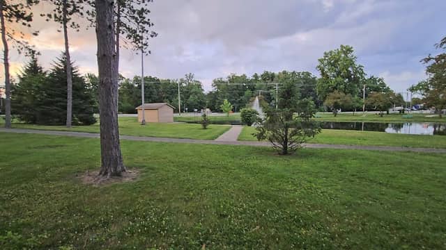 Evergreen Park - Image 1