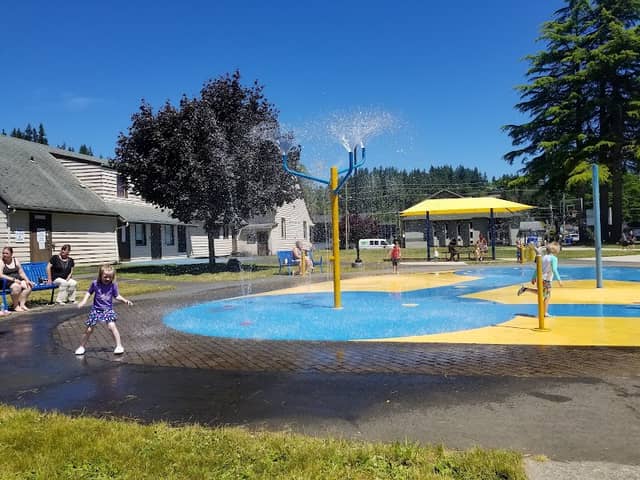 Catlin Park Basketball Court - Image 1