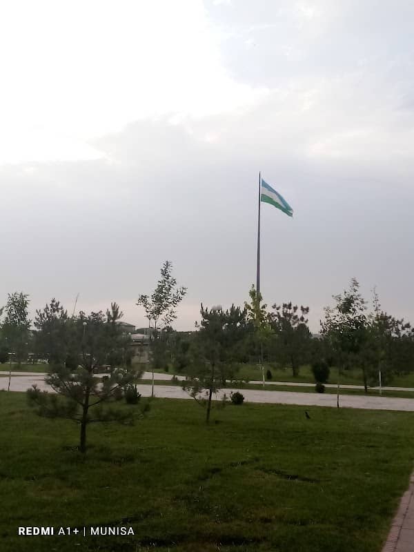 O'zbekiston davlat bayrog'i. National flag of Uzbekistan - Image 1