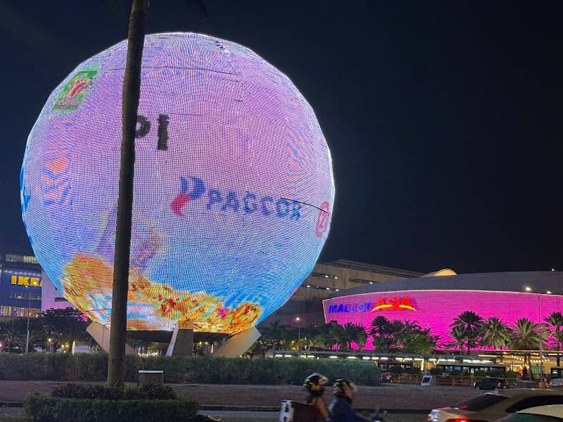 SM Mall of Asia Globe - Image 2