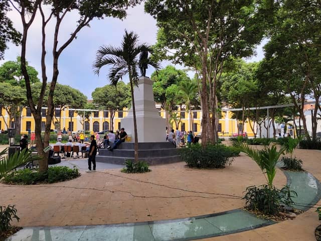 Parque Centenario - Image 2