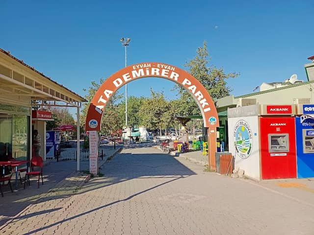 Park - Image 1
