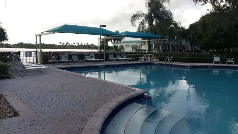 SilverLakes Community Pool - Image 1