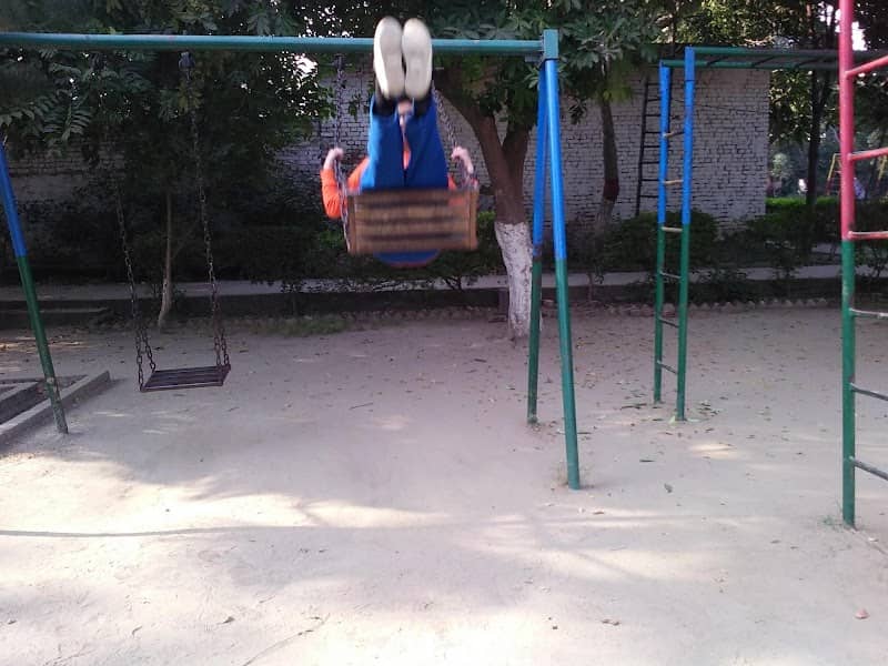 Din Dayal Upadhyay Park - Image 2