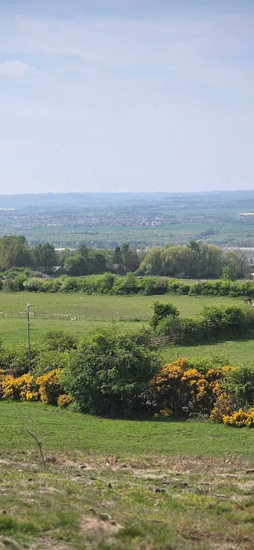 Shadens Hill - Image 3