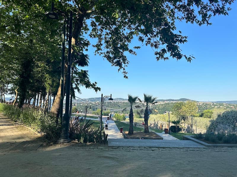Sarıyer-Bebek Coast Walkway - Image 2