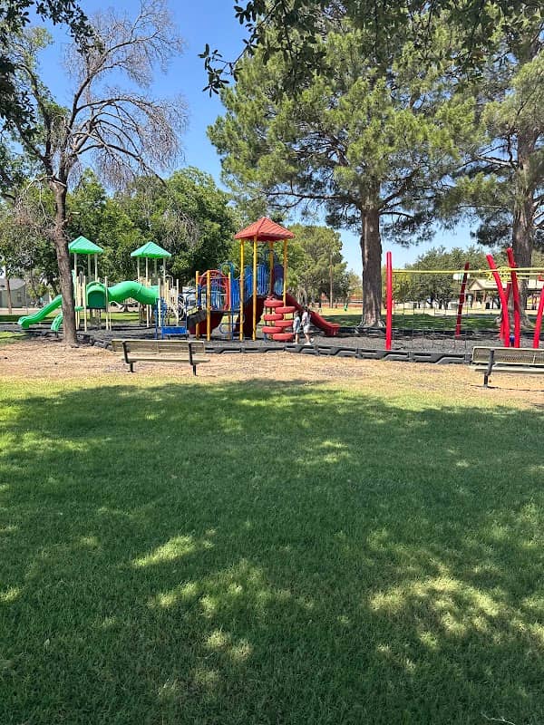 Hill Park - Image 1