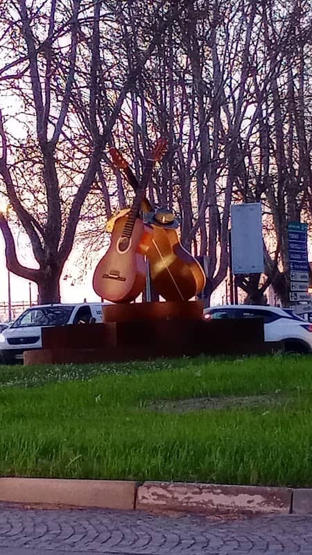 Dos guitarras Alessandria - Image 1