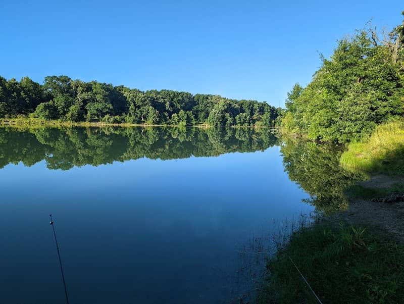 Robinson Lake Park - Image 2