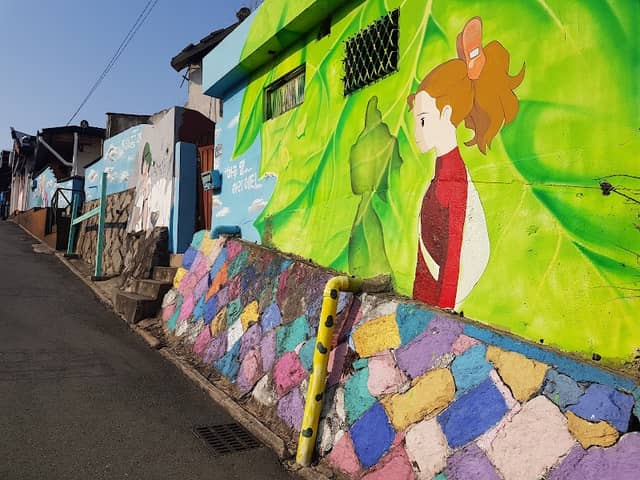 Jaman Mural Village - Image 1