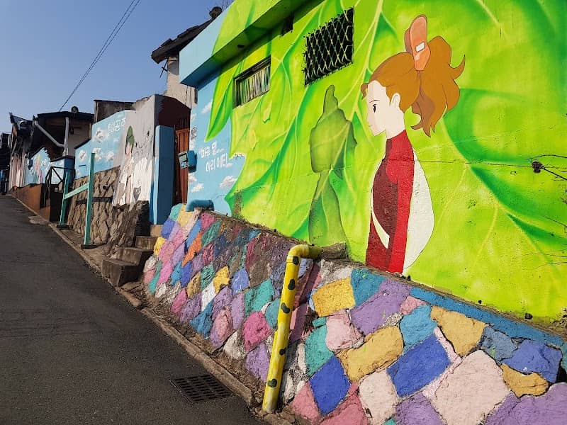 Jaman Mural Village - Image 1