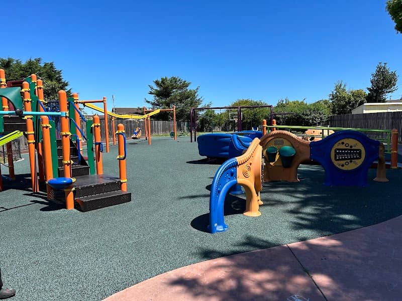 Greenview Park - Image 1