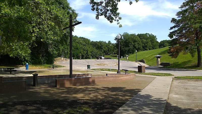 Independence Park - Image 1