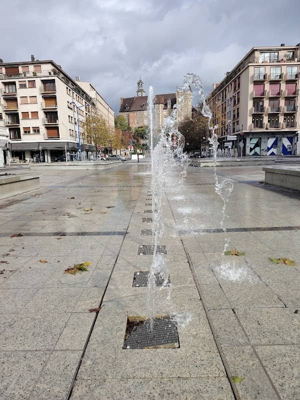 Place Saint-Pierre - Image 2