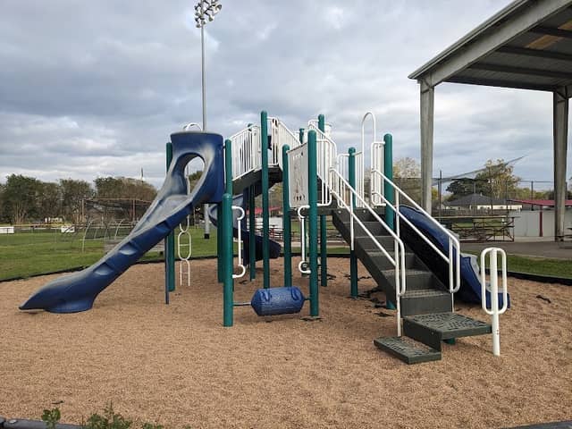 Community Park - Image 2