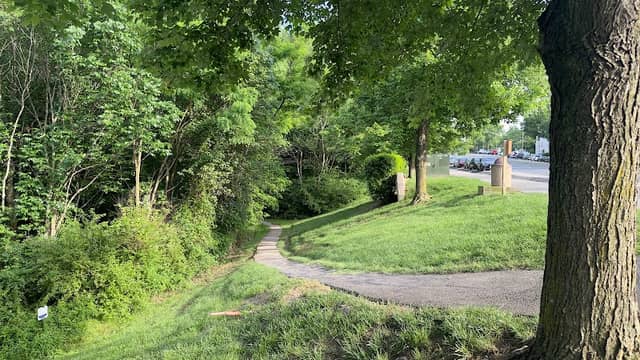 Airport Creek Trailhead - Image 1