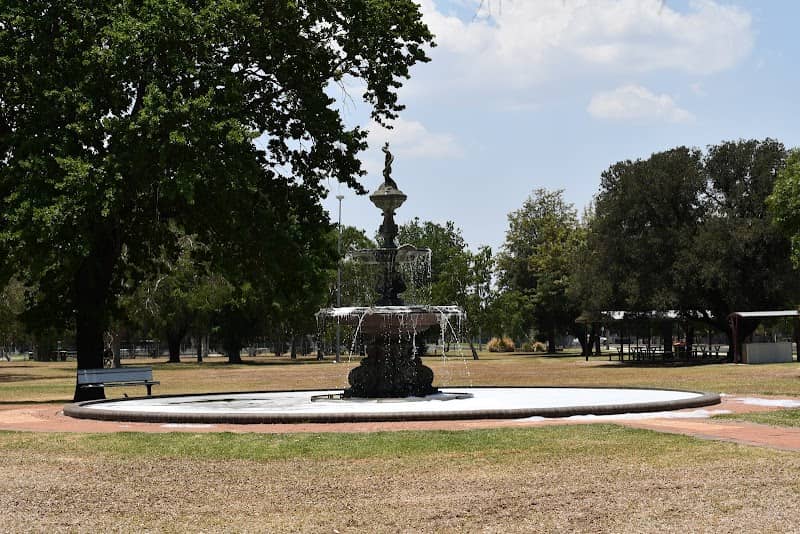 Victoria park - Image 1