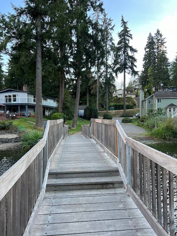 Lake Jane Estates (Private) - Image 2