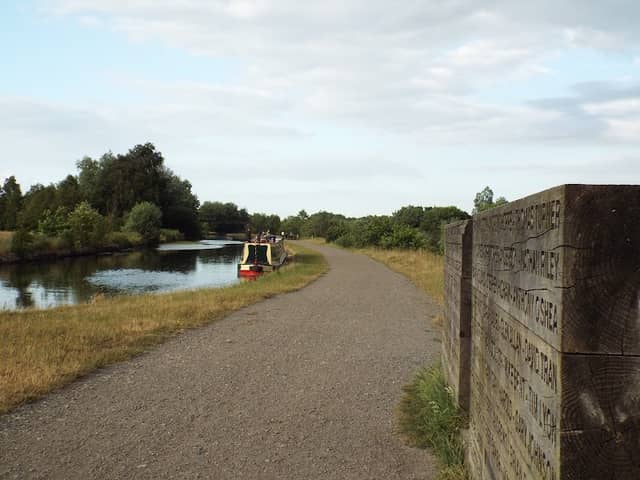 Ramsdale hide - Image 2