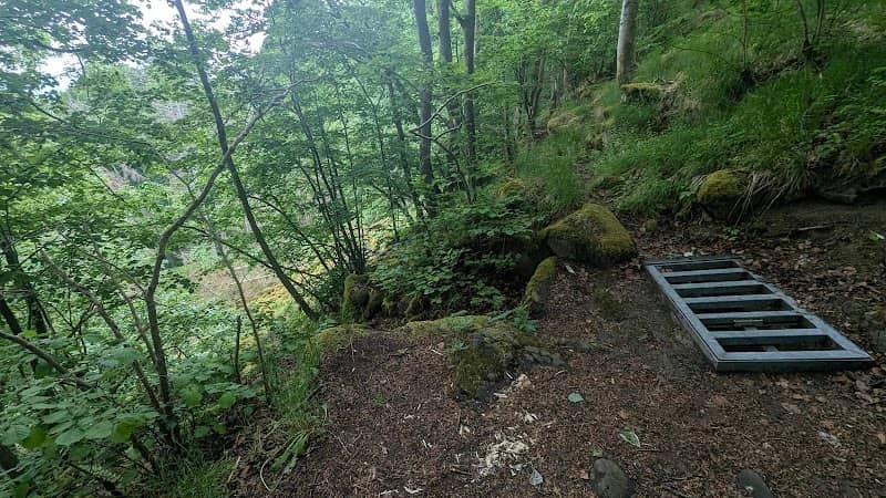 Frauen höhle - Image 1