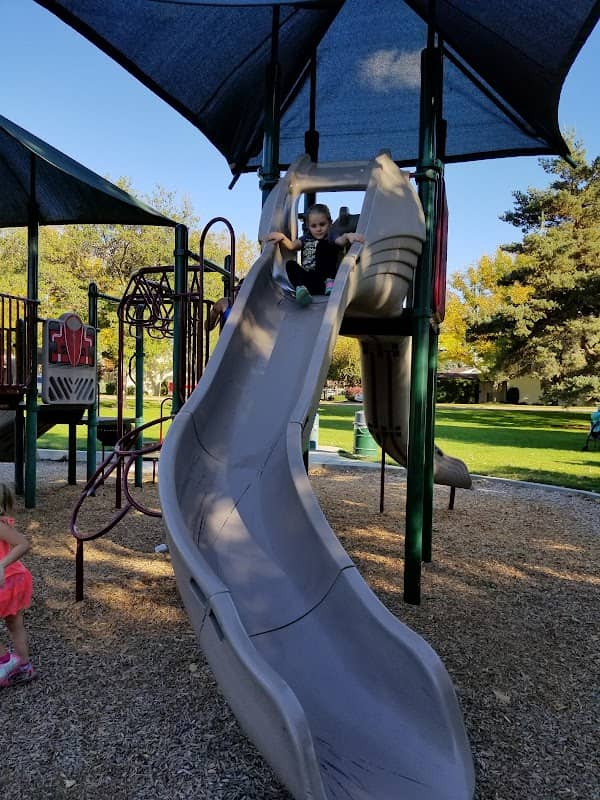 Oak Park - Image 2