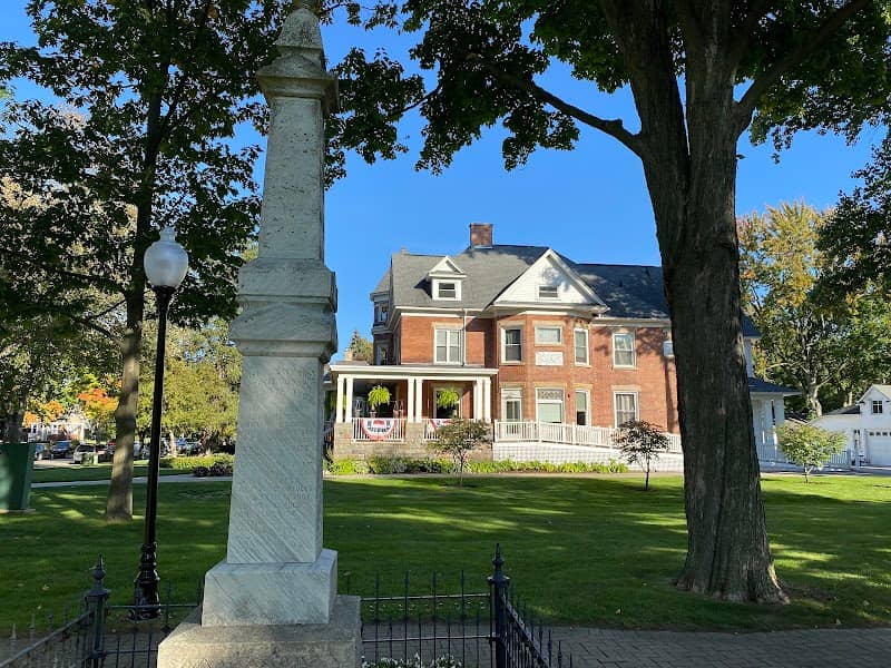 Three Corner/Vande Luyster Square Park & Gazebo - Image 1