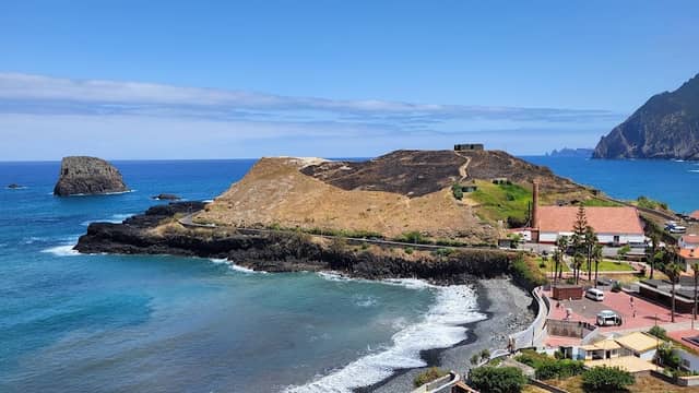 Porto da Cruz viewpoint - Image 1