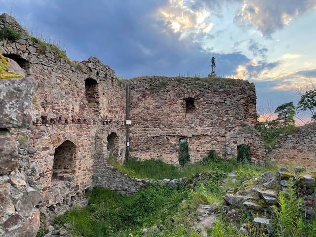 Hrad Valdek - Image 1