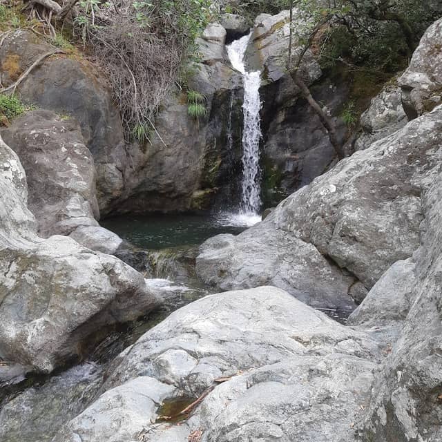 Waterfall Mikres Vathres - Image 1
