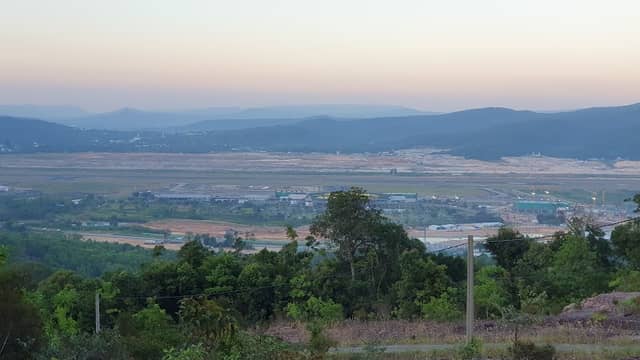 Núi mắt quỷ, ngắm sân bay Phú Quốc - Image 2