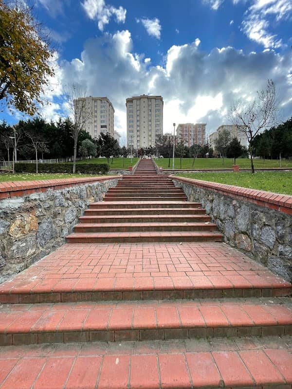 T.C. ATAŞEHİR BELEDİYESİ ERGUVAN BARIŞ PARKI - Image 3