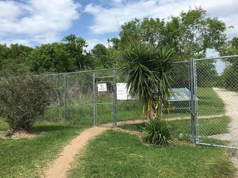 Nassau Bay Peninsula Wildlife Park - Image 2